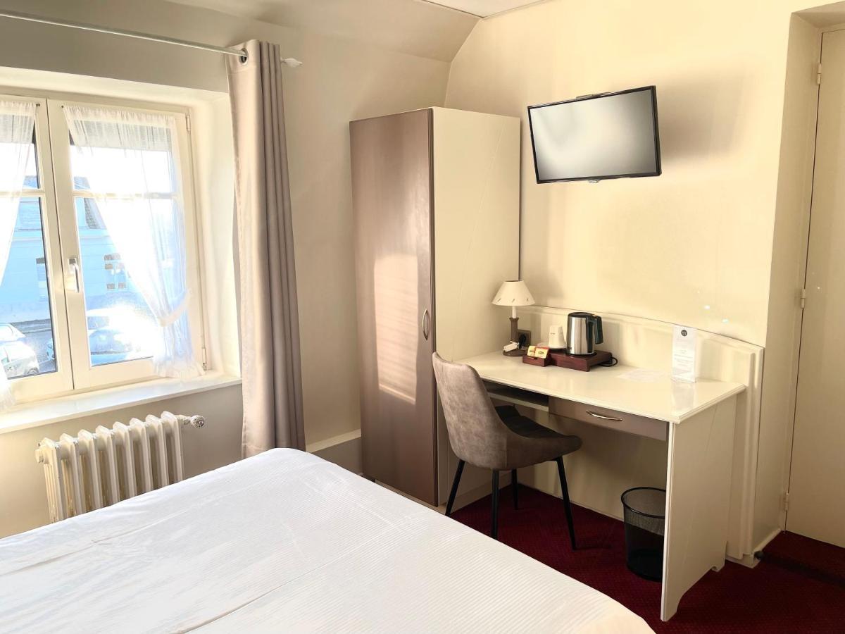 Hotel - Restaurant "Histoire De Bistrot" Isbergues 외부 사진